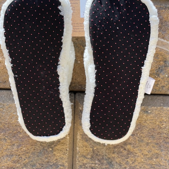 LAZY ONE - Picture 2 of 3